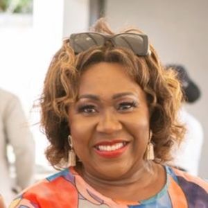 Meet your Posher, Constance